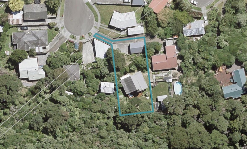 13 Garnet Grove, Birchville, Upper Hutt - Carousel 1