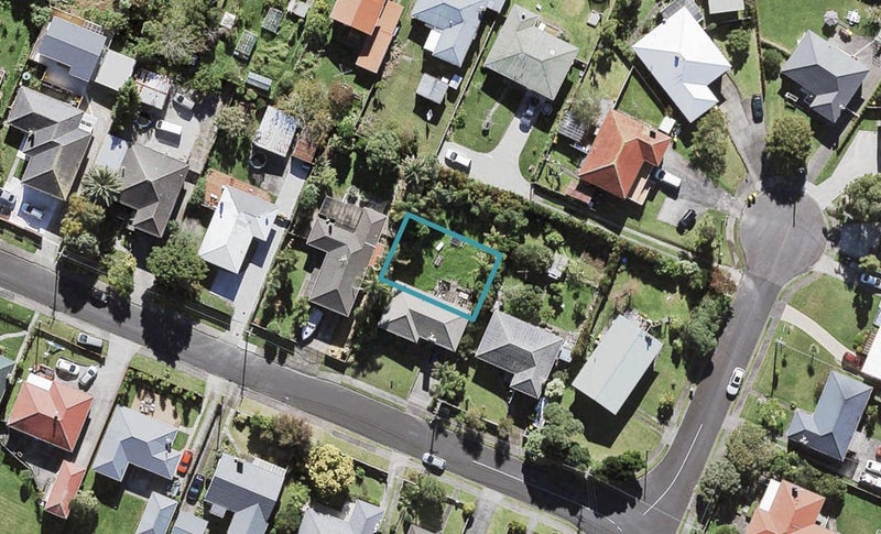 20B Kohekohe Street, New Lynn, Auckland - Carousel 1