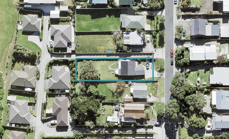 15 Bonita Avenue, Stanmore Bay, Whangaparaoa - Carousel 1