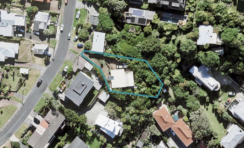 29 Oban Road, Browns Bay, Auckland - Carousel 1