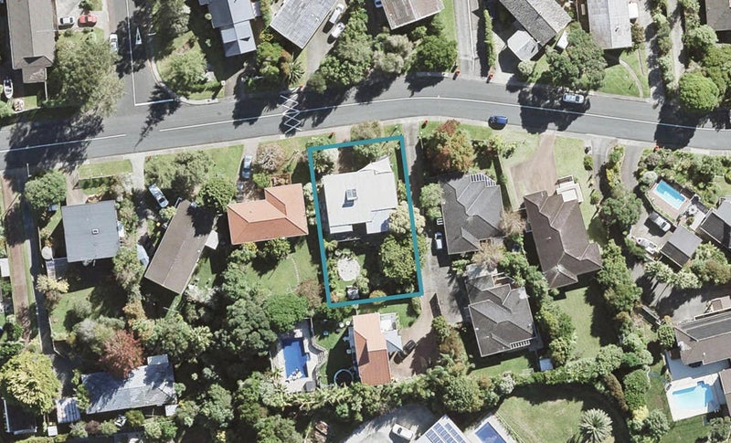 21 Danbury Drive, Torbay, Auckland - Carousel 1