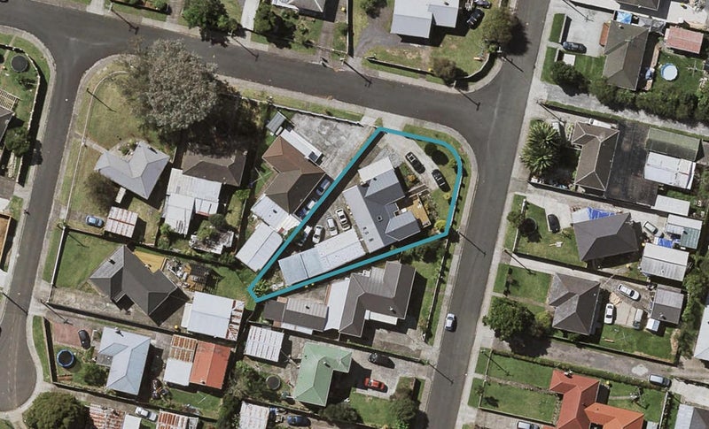2 Parker Crescent, Ōtara, Auckland - Carousel 1