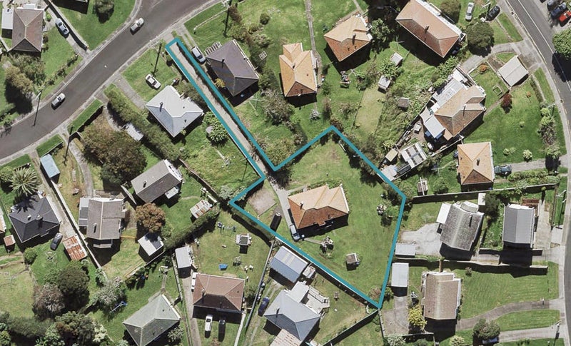 8 Hedley Road, Wesley, Auckland - Carousel 1