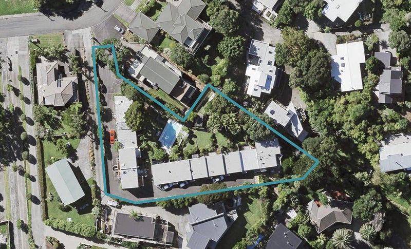 4/18 Parr Terrace, Castor Bay, Auckland - Carousel 1