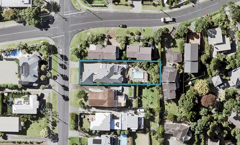 71 Gulf View Road, Murrays Bay, Auckland - Carousel 1