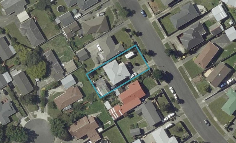 32 Karamea Crescent, Kelvin Grove, Palmerston North - Carousel 1