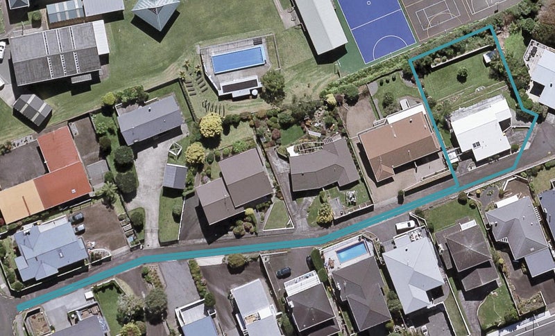 51E Calvert Road, Lynmouth, New Plymouth - Carousel 1