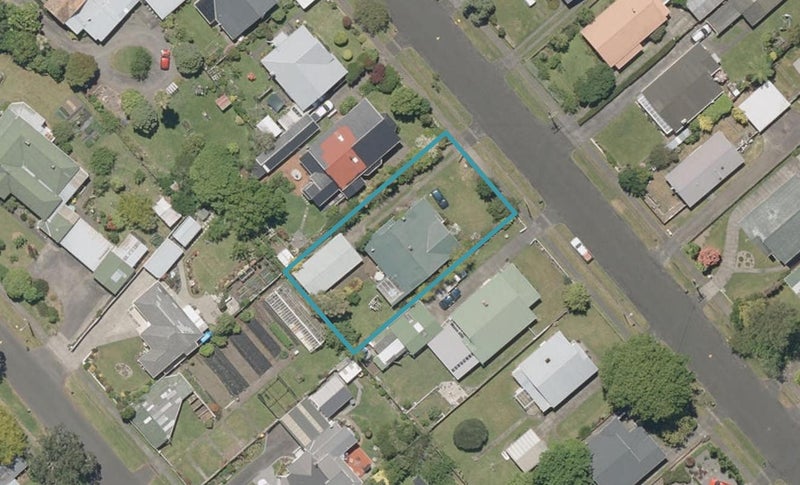 12 Jellicoe Street, Whanganui East, Whanganui - Carousel 1