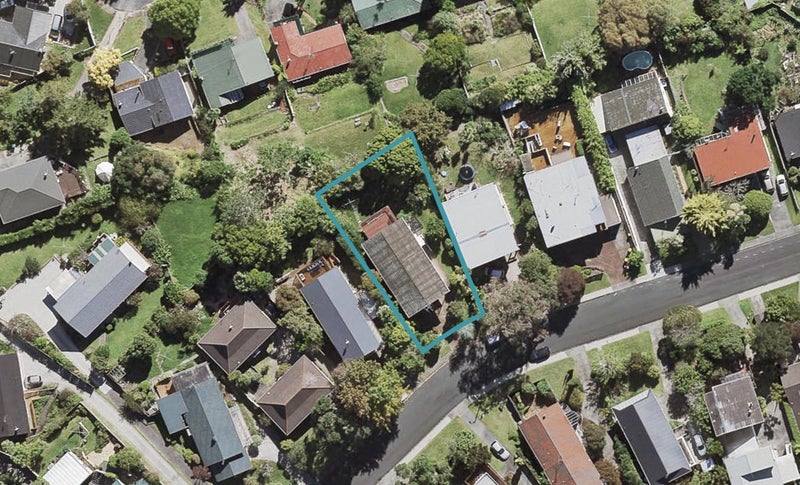27 Mountbatten Avenue, Hillcrest, Auckland - Carousel 1