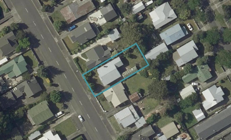 31 Shamrock Street, Takaro, Palmerston North - Carousel 1