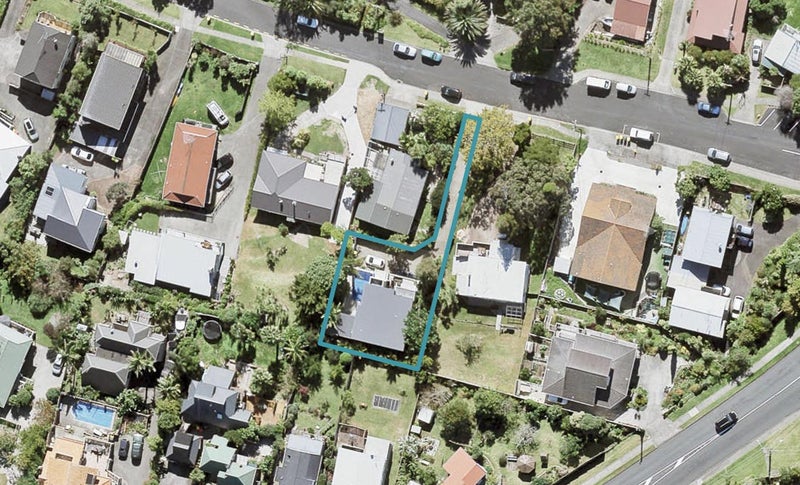 20A Hebron Road, Waiake, Auckland - Carousel 1