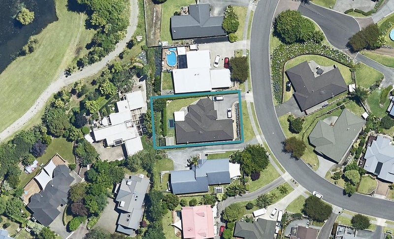 35 Kinloch Drive, Bethlehem, Tauranga - Carousel 1