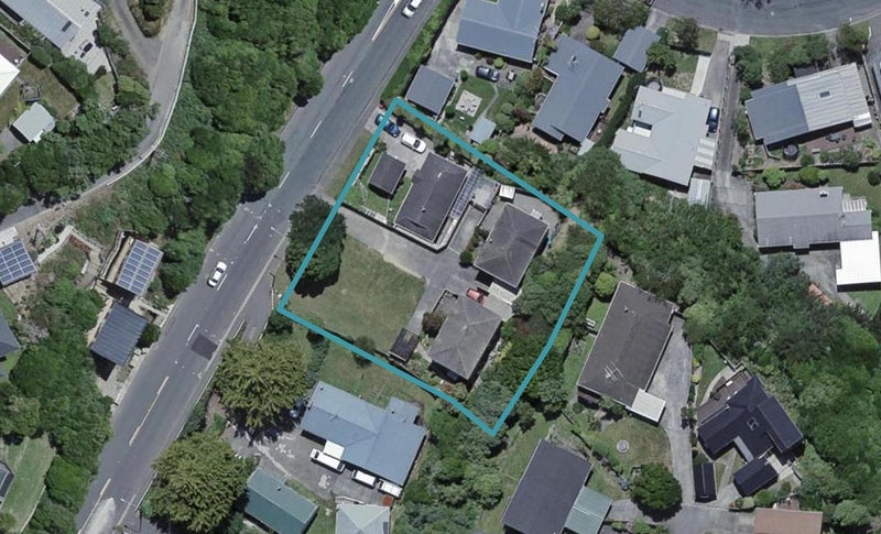 84 Middleton Road, Churton Park, Wellington - Carousel 1