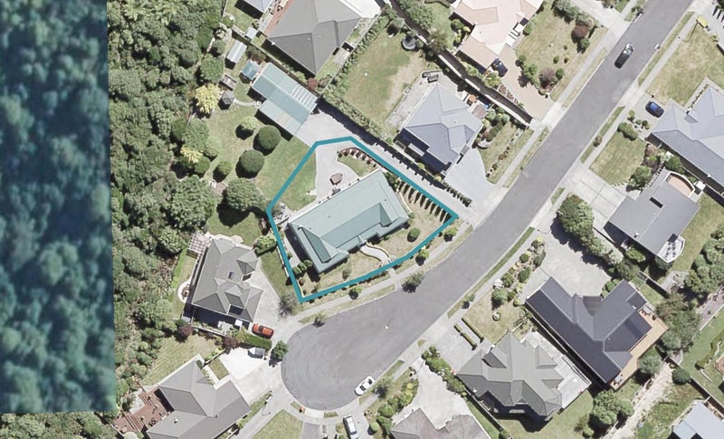 16 Betty Watt Grove, Riverstone Terraces, Upper Hutt - Carousel 1