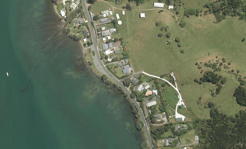 1973 Whangarei Heads Road, Whangarei - Carousel 1