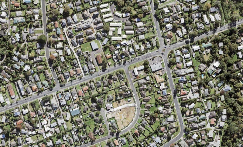 2/1 Hayman Place, Beach Haven, Auckland - Carousel 1
