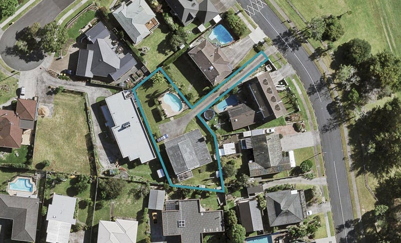 11 Mossford Green, Pahurehure, Papakura - Carousel 1
