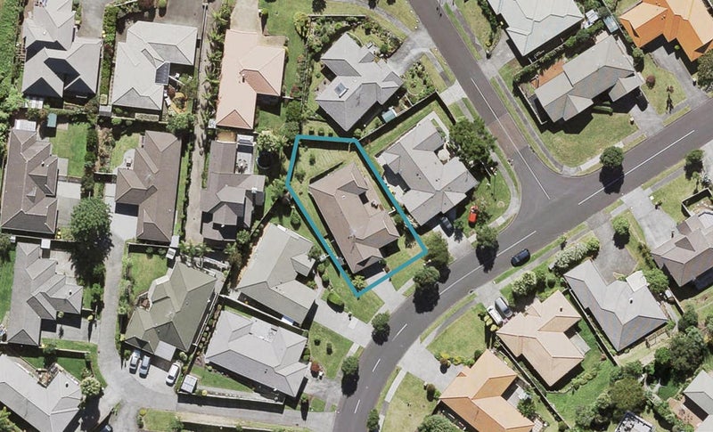 106 Buscomb Avenue, Henderson, Auckland - Carousel 1