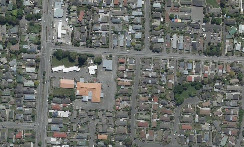 2/49 Chipping Lane, Redwood, Christchurch - Carousel 1