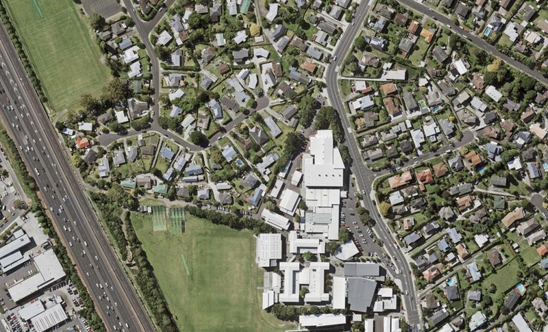 105D Bond Crescent, Forrest Hill, Auckland - Carousel 1