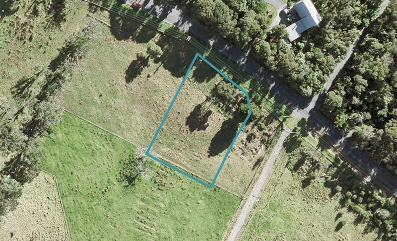 19 Awanui Road, Red Beach, Whangaparāoa - Carousel 1