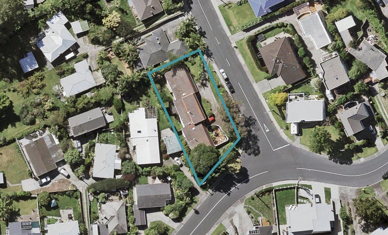 1/17 Marsh Avenue, Forrest Hill, Auckland - Carousel 1