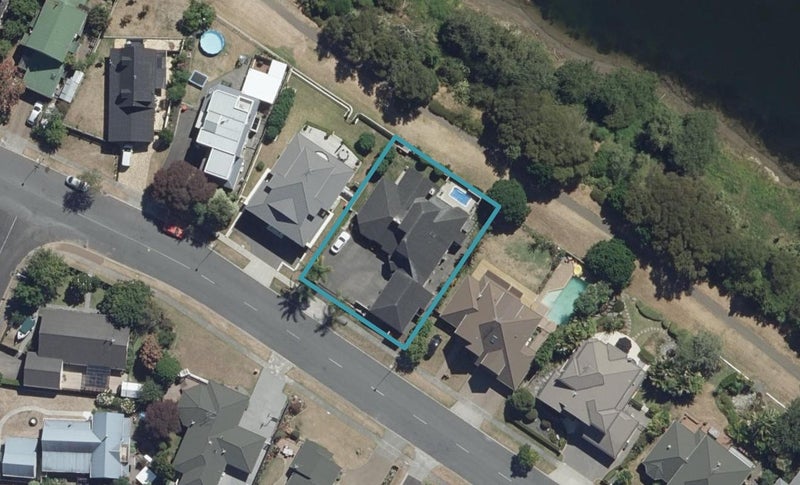 100 Delamare Road, Pukete, Hamilton - Carousel 1