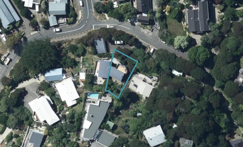 2 Reserve Road, Plimmerton, Porirua - Carousel 1