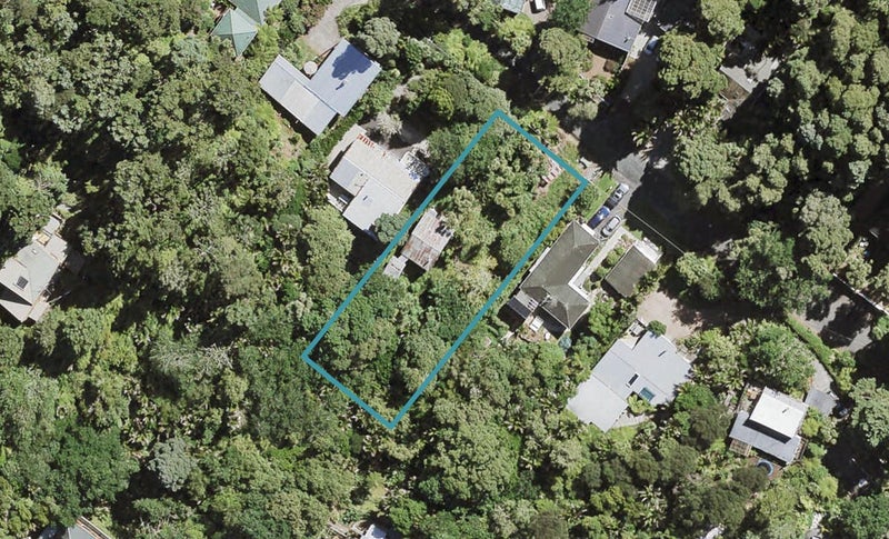 29 Valley Road, Titirangi, Auckland - Carousel 1