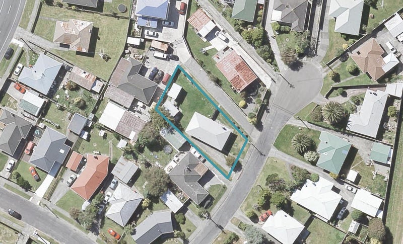 5 Halifax Street, Wainuiomata, Lower Hutt - Carousel 1