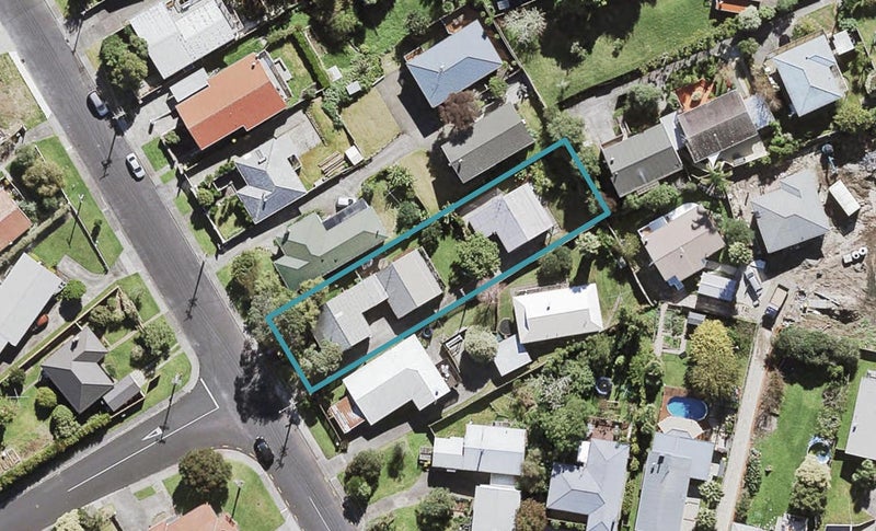 1/27 Aeroview Drive, Beach Haven, Auckland - Carousel 1