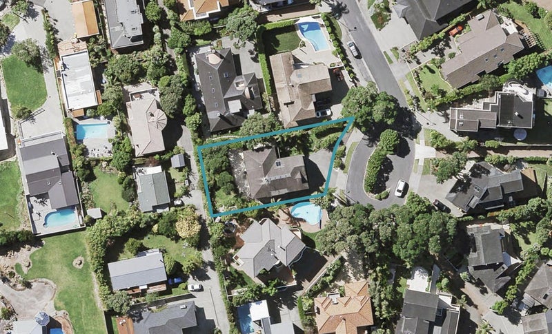 11 Centennial Place, Campbells Bay, Auckland - Carousel 1