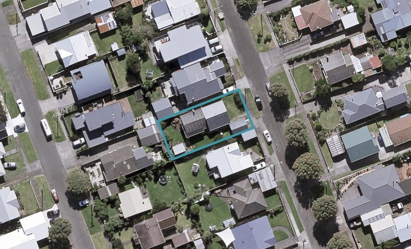 20 Record Street, Fitzroy, New Plymouth - Carousel 1