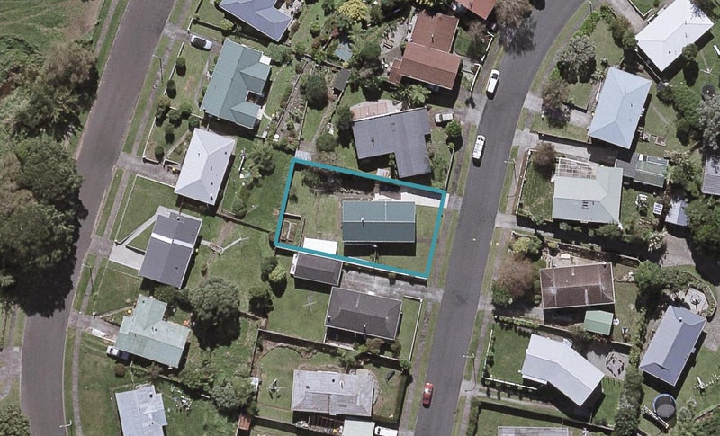 42 Penrith Street, Westown, New Plymouth - Carousel 1
