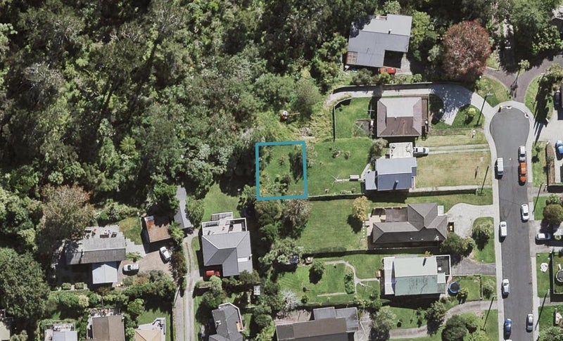 22E Aorangi Place, Birkenhead, Auckland - Carousel 1