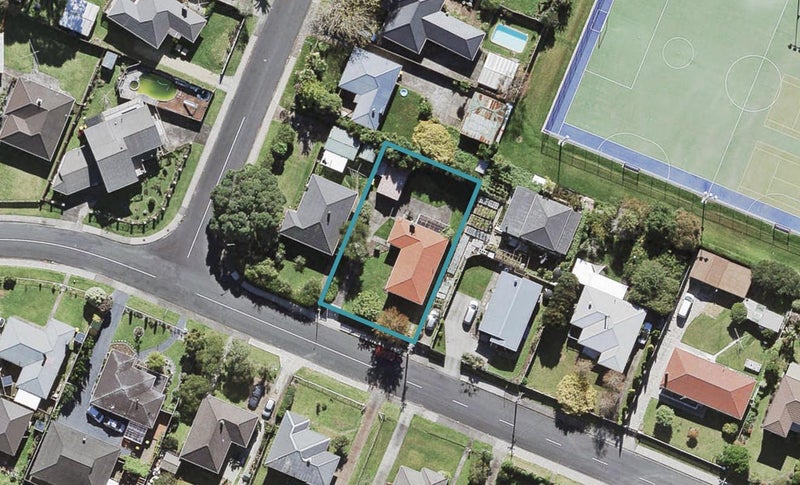 23 Nile Road, Kelston, Auckland - Carousel 1