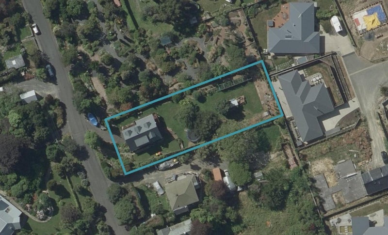 19 Matariki Street, Broad Bay, Dunedin - Carousel 1