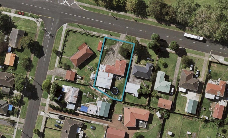 3 Alexander Crescent, Otara, Auckland - Carousel 1