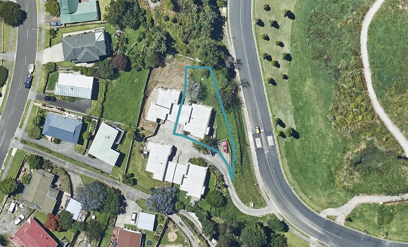 70 Tom Muir Drive, Gate Pa, Tauranga - Carousel 1