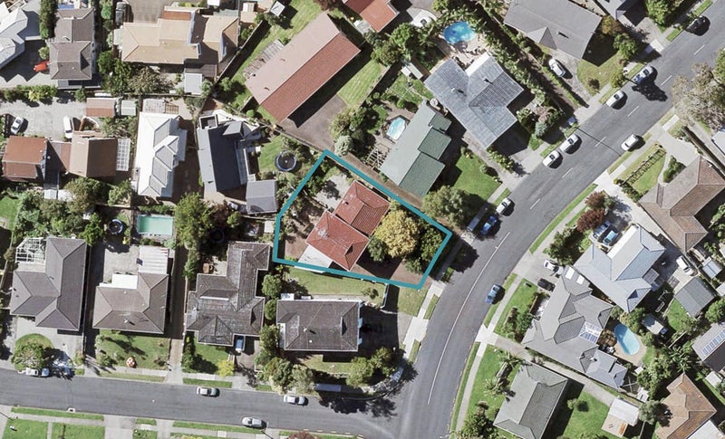 21 Priestley Drive, Bucklands Beach, Auckland - Carousel 1