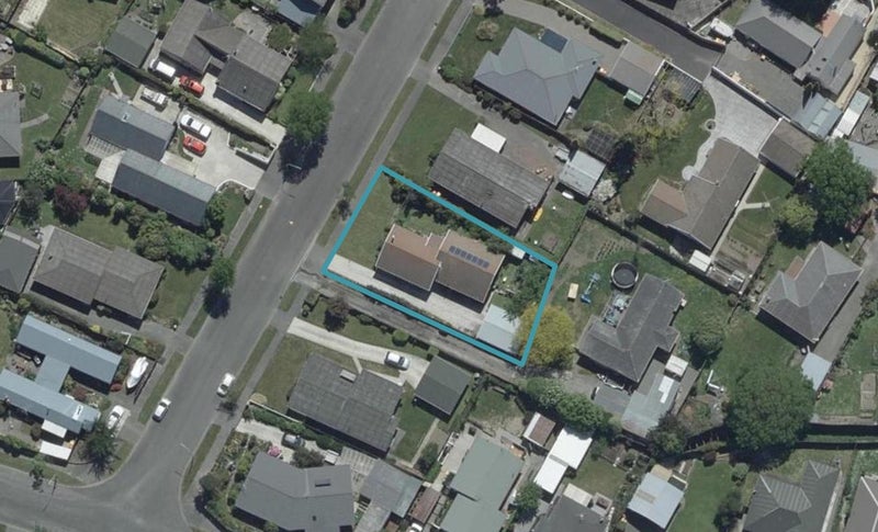 8 Mendip Place, Casebrook, Christchurch - Carousel 1