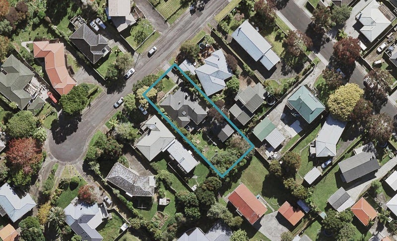 6 Liddell Street, Hillcrest, Auckland - Carousel 1