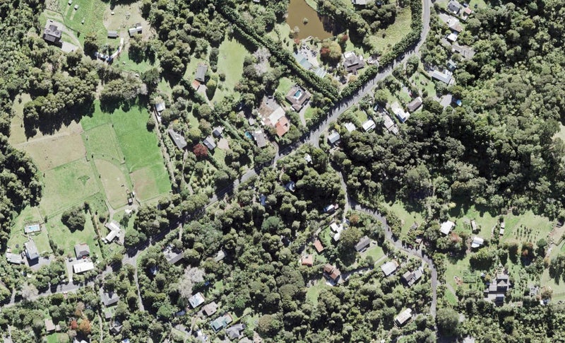 808 West Coast Road, Oratia, Auckland - Carousel 1