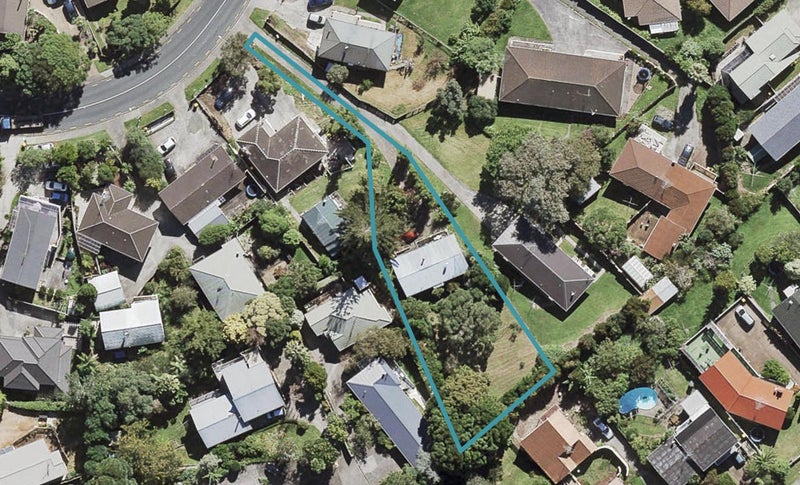 15 Downing Street, Glenfield, Auckland - Carousel 1