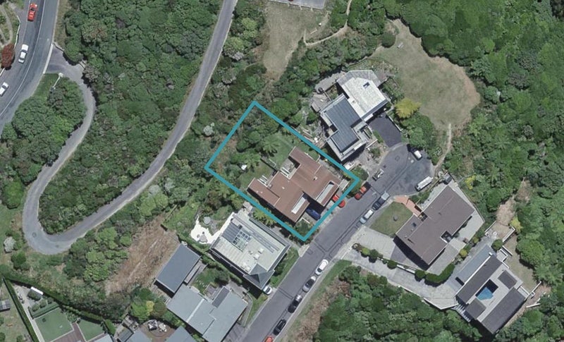 13A Puketiro Avenue, Northland, Wellington - Carousel 1