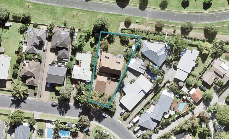 26 The Circle, Manly, Whangaparaoa - Carousel 1