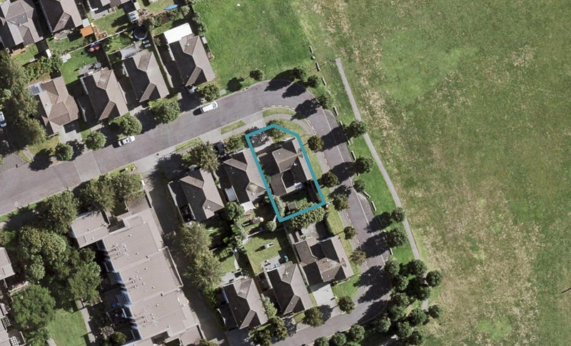 30 Figaro Crescent, Takanini, Auckland - Carousel 1