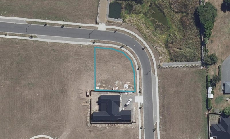 21 The Meadows Drive, Flagstaff, Hamilton - Carousel 1