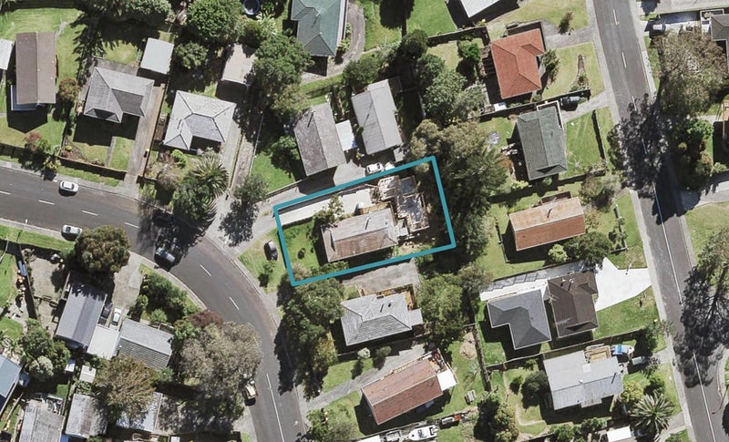 37 Bayview Road, Bayview, Auckland - Carousel 1