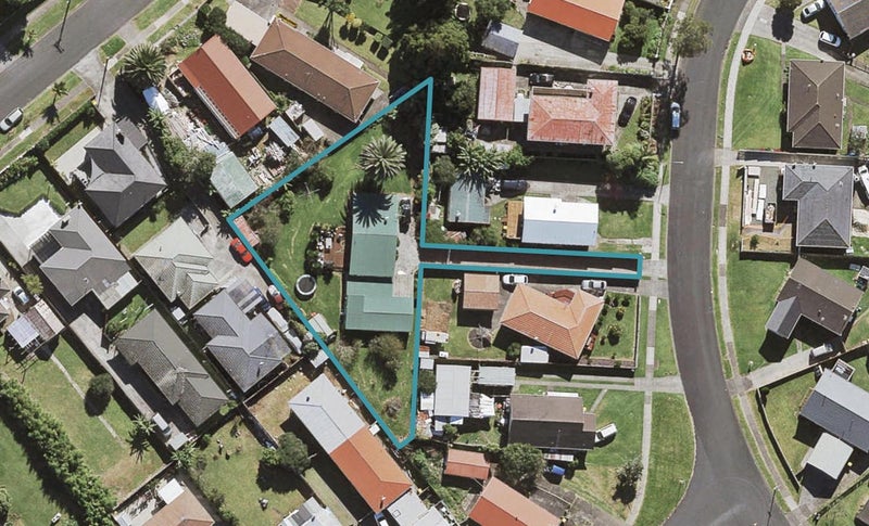 8 Windrush Close, Mangere, Auckland - Carousel 1